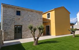 4 dormitorio casa de pueblo 187 m² en Bale, Croacia. 750 000 €