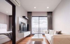 1-dormitorio apartamentos en condominio en Huai Khwang, Tailandia. $213 000