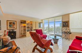 1-dormitorio apartamentos en condominio 104 m² en Miami, Estados Unidos. $560 000