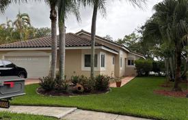 Casa de pueblo – Pembroke Pines, Broward, Florida,  Estados Unidos. $669 000