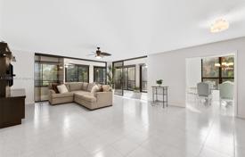 3-dormitorio apartamentos en condominio 238 m² en Boca Raton, Estados Unidos. $698 000
