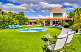 6 dormitorio villa 180 m² en Peloponeso, Grecia. 470 000 €