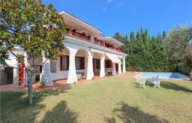 6 dormitorio casa de pueblo 639 m² en Alella, España. 1 600 000 €