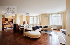 4 dormitorio piso 240 m² en district Yakimanka, Rusia. 112 000 ₽  por semana