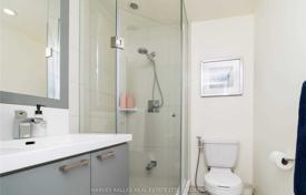 5 dormitorio piso en North York, Canadá. C$1 024 000