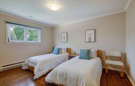 15 dormitorio casa de pueblo en North York, Canadá. C$2 623 000