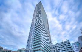 5 dormitorio piso en Front Street West, Canadá. C$1 074 000