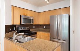 6 dormitorio piso en Front Street West, Canadá. C$1 072 000