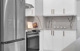 8 dormitorio adosado en Old Toronto, Canadá. C$1 743 000