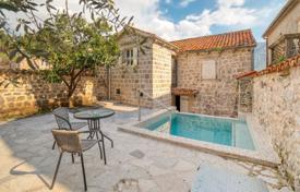 3 dormitorio villa 160 m² en Kotor city, Montenegro. 1 950 000 €
