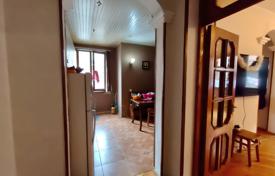 2 dormitorio piso 61 m² en Vieja Tiflis, Georgia. $135 000