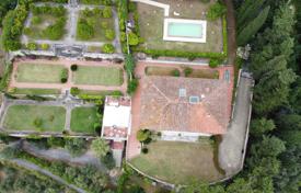 15 dormitorio villa en Pietrasanta, Italia. Price on request