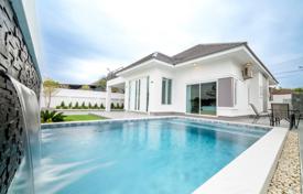 3 dormitorio villa 350 m² en Pattaya, Tailandia. $283 000