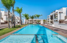 2 dormitorio chalet 70 m² en Torrevieja, España. 315 000 €
