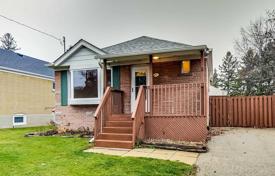 3 dormitorio casa de pueblo en Scarborough, Canadá. C$1 556 000