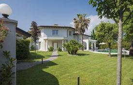 Villa – Forte dei Marmi, Toscana, Italia. 3 890 000 €