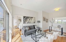 5 dormitorio piso en North York, Canadá. C$892 000