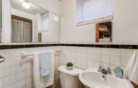 3 dormitorio casa de pueblo en East York, Canadá. C$2 047 000