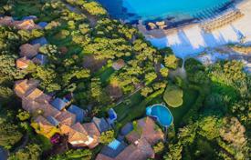 Villa – Porto Cervo, Cerdeña, Italia. 7 900 €  por semana