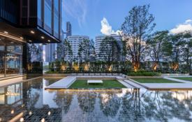 1-dormitorio apartamentos en condominio en Watthana, Tailandia. $211 000