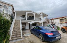 11 dormitorio casa de pueblo 200 m² en Vir, Croacia. 369 000 €