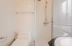 2-dormitorio apartamentos en condominio en Watthana, Tailandia. $698 000