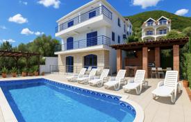 8 dormitorio villa 280 m² en Đenovići, Montenegro. 894 000 €