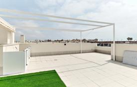 2 dormitorio chalet 106 m² en Torrevieja, España. 380 000 €