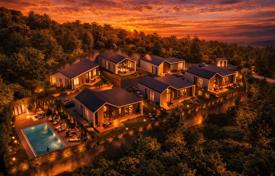 Acogedora villa en un bosque de pinos. $320 000