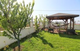 Villa independiente con jardín privado en venta en Akköy. 16 714 000 TRY