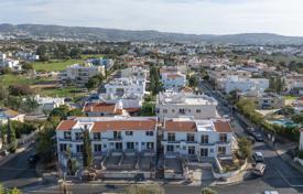 2 dormitorio adosado en Pafos, Chipre. 238 000 €