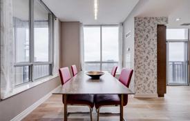 5 dormitorio piso en North York, Canadá. C$1 210 000