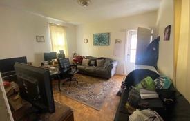 6 dormitorio adosado en Etobicoke, Canadá. C$1 365 000