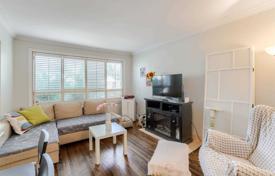 4 dormitorio casa de pueblo en Etobicoke, Canadá. C$1 371 000