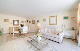 3 dormitorio piso en Cannes, Francia. 749 000 €