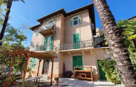 4 dormitorio piso 200 m² en Opatija, Croacia. 1 200 000 €
