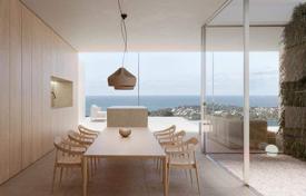 Villa con vistas al mar en Benissa con piscina privada (3.7*9) m² y jardín en parcela privada 1448 m².. 1 875 000 €
