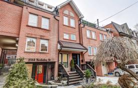 10 dormitorio adosado en Old Toronto, Canadá. C$1 683 000