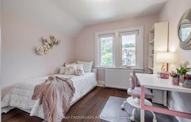 8 dormitorio casa de pueblo en North York, Canadá. C$2 215 000