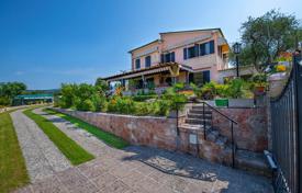 Villa – Bardolino, Véneto, Italia. 1 990 000 €