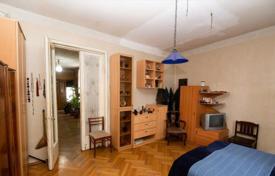 6 dormitorio piso 140 m² en Vake-Saburtalo, Georgia. $250 000