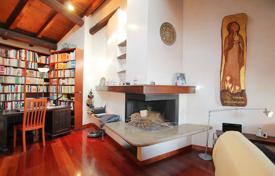 5 dormitorio piso en Milán, Italia. Price on request