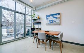 4 dormitorio piso en Old Toronto, Canadá. C$923 000