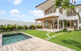 3 dormitorio villa 150 m² en Canggu, Indonesia. $250 000