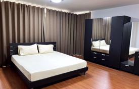 3-dormitorio apartamentos en condominio en Khlong Toei, Tailandia. $385 000