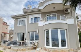5 dormitorio villa 250 m² en Kargicak, Turquía. 24 155 000 TRY