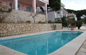 6 dormitorio villa 180 m² en Lloret de Mar, España. 517 000 €