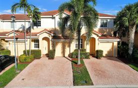 Casa de pueblo – Boynton Beach, Florida, Estados Unidos. $440 000