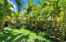 Chalet – Coral Gables, Florida, Estados Unidos. $799 000