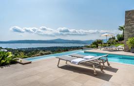 5 dormitorio villa en Grimaud, Francia. Price on request